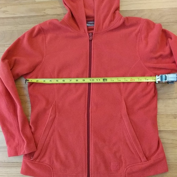 REI orange lightweight polar fleece jacket - Picture 4 of 5